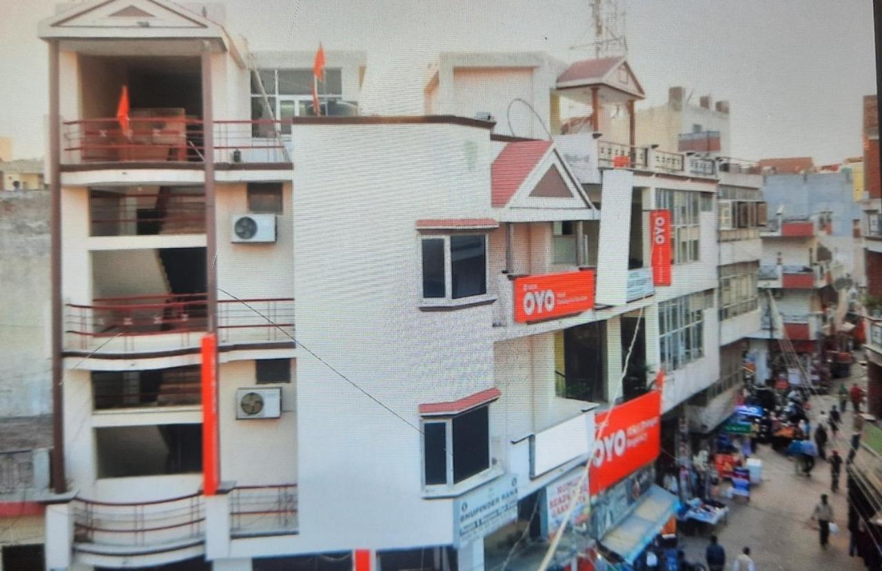 Hotel Holiday Inn Paradise Chandīgarh Dış mekan fotoğraf
