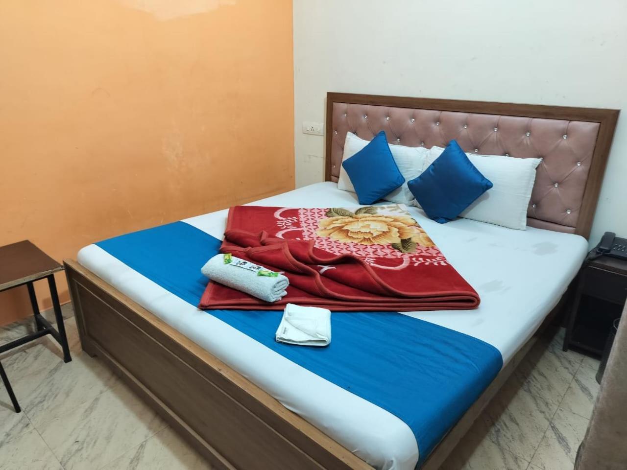 Hotel Holiday Inn Paradise Chandīgarh Dış mekan fotoğraf