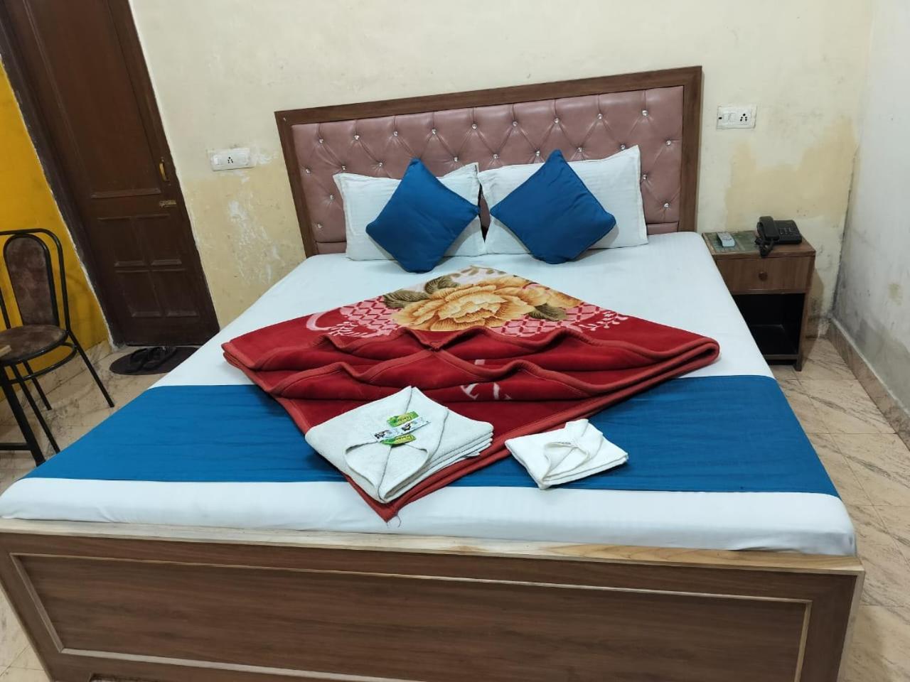 Hotel Holiday Inn Paradise Chandīgarh Dış mekan fotoğraf