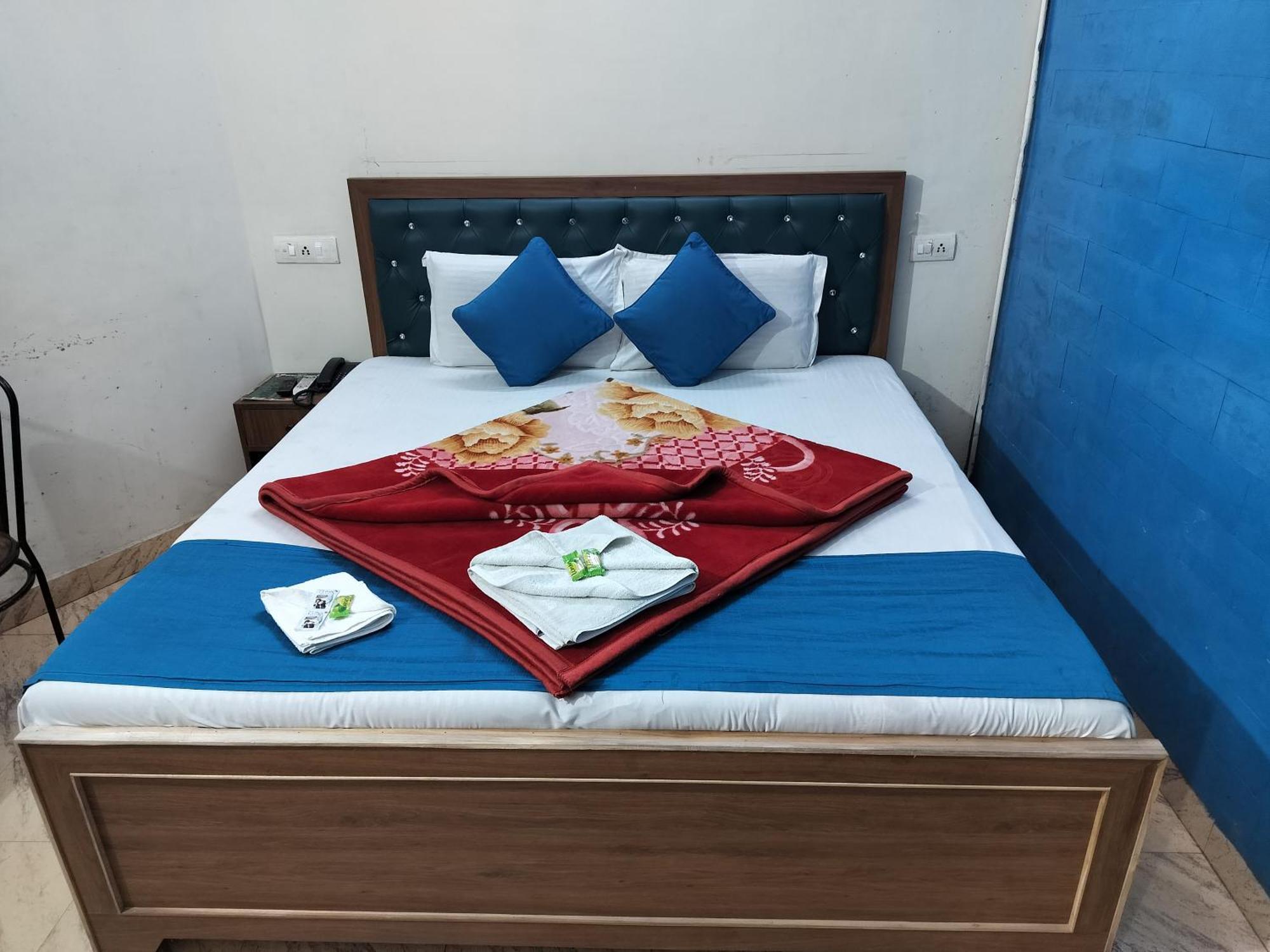 Hotel Holiday Inn Paradise Chandīgarh Oda fotoğraf